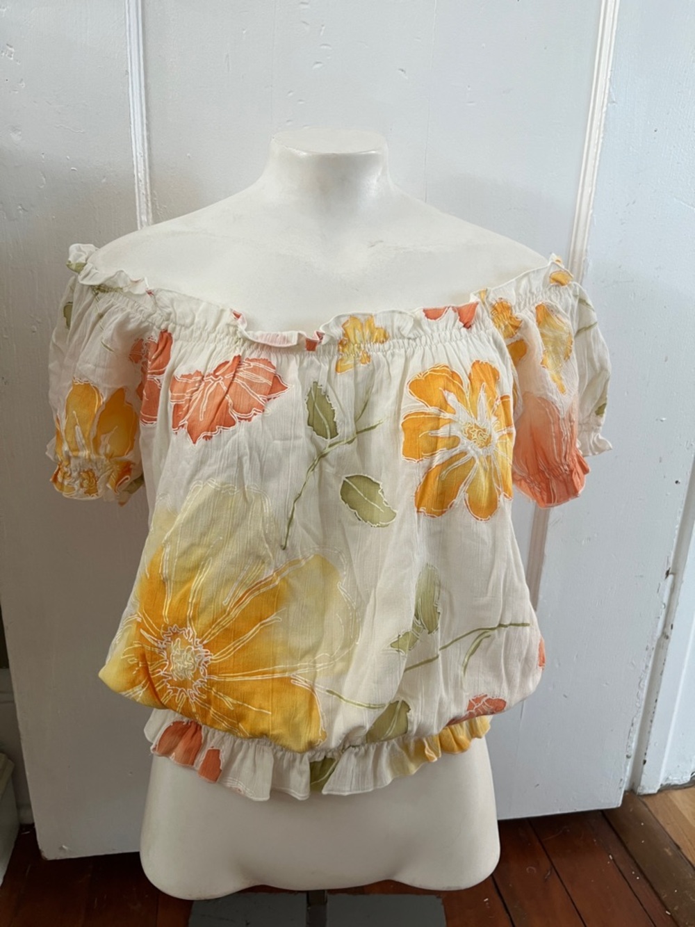 Nomadic Traders Floral Puff Sleeve Blouse Size M Orange Yellow Rayon Boho Top